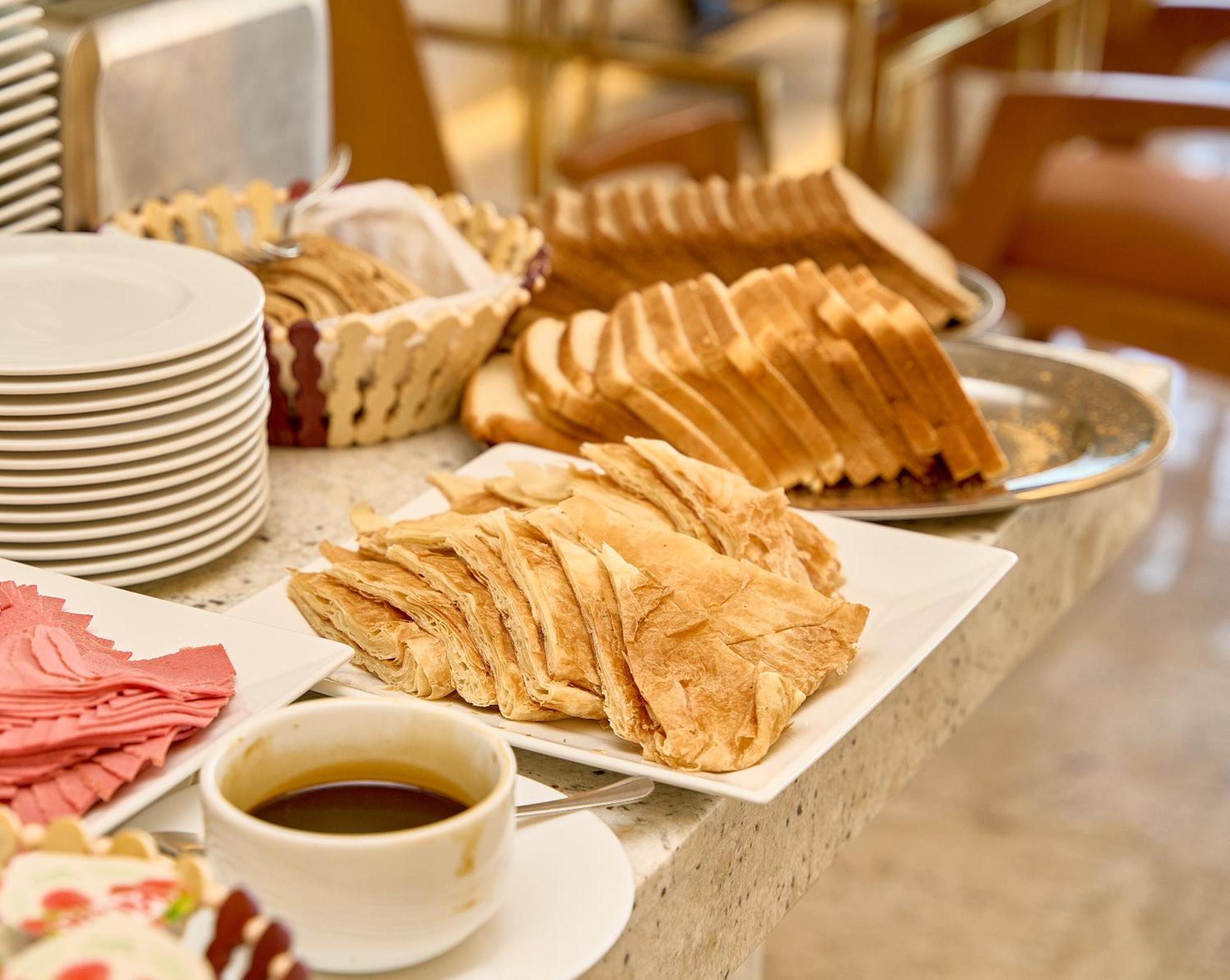 Pyramids Plateau Hotel Kafret el-Gabal Zewnętrze zdjęcie